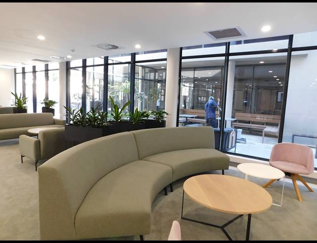 329M² OFFICE TO LET IN WAVERLEY